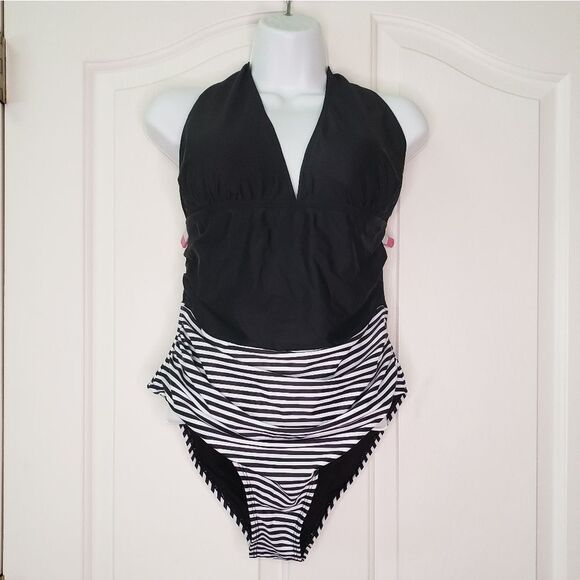 NWT Swimsuit One Piece - Picture 1 of 4